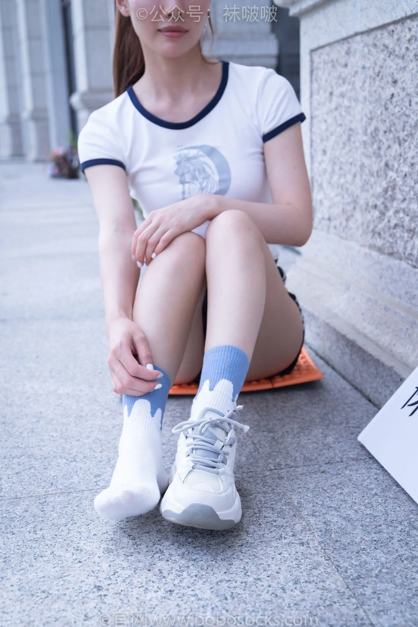 [BoBoSocks袜啵啵]NO.028 小米-运动鞋、白棉袜、裸足 [133P]插图7